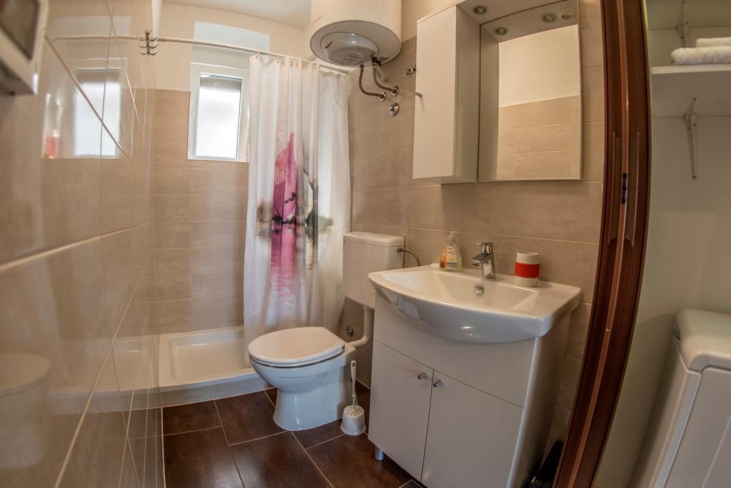 Apartman Anthony Pula Ngoại thất bức ảnh